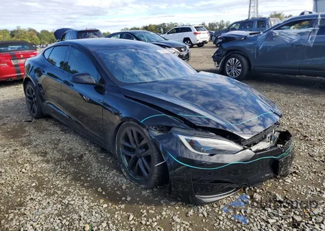 2022 Tesla Model S z USA, uszkodzony, nr VIN 5YJSA1E69NF478564